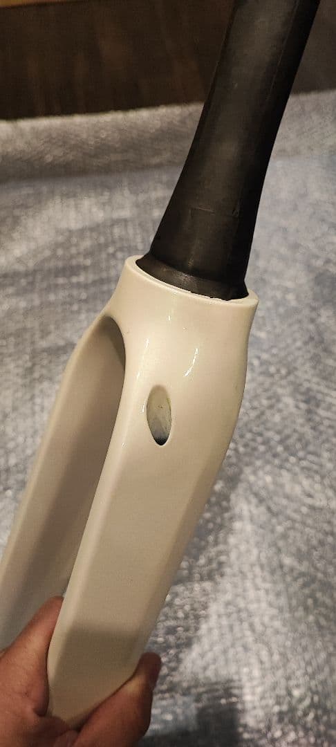 ロードバイク用カーボンフォーク フラットマウントディスクブレーキ