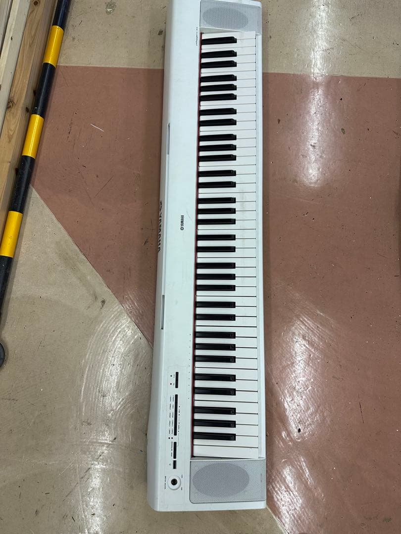 Yamaha ホワイト電子ピアノ（本体のみ）
