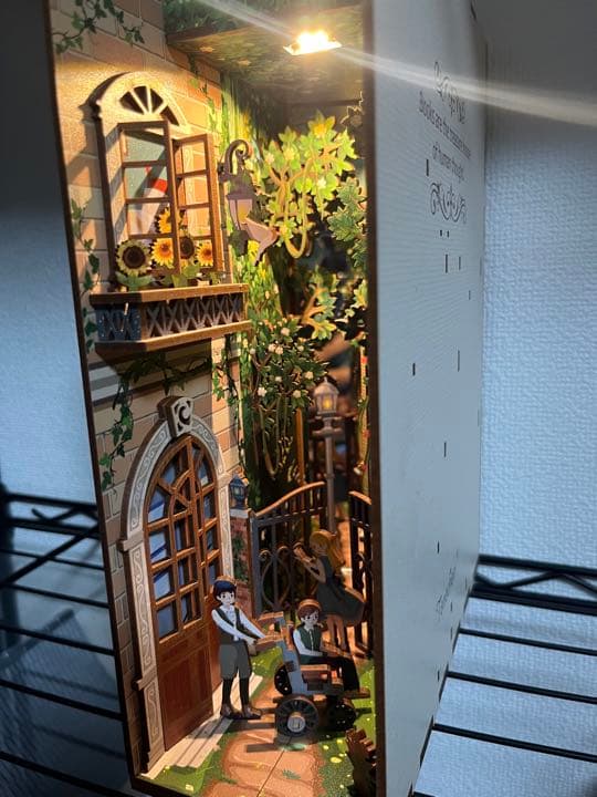 ブックエンド　ミニチュア　完成品