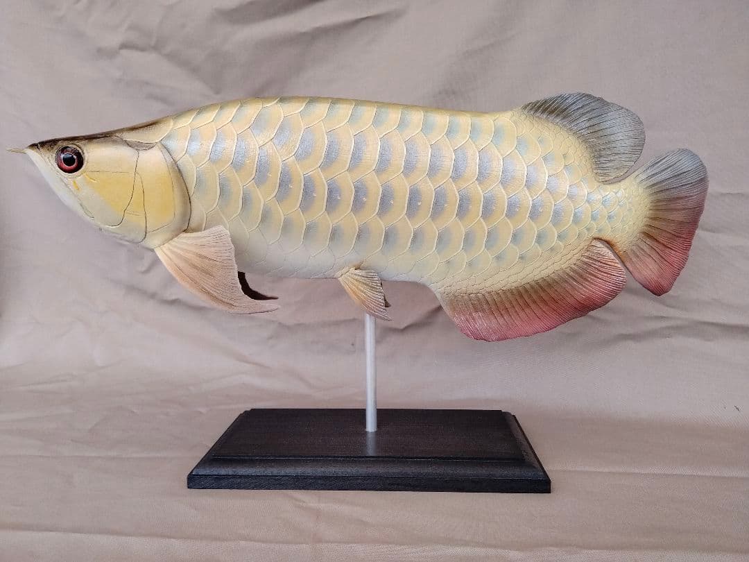 ハンドメイド1　41cmアロワナ　フィギュア　レプリカ　熱帯魚　魚模型