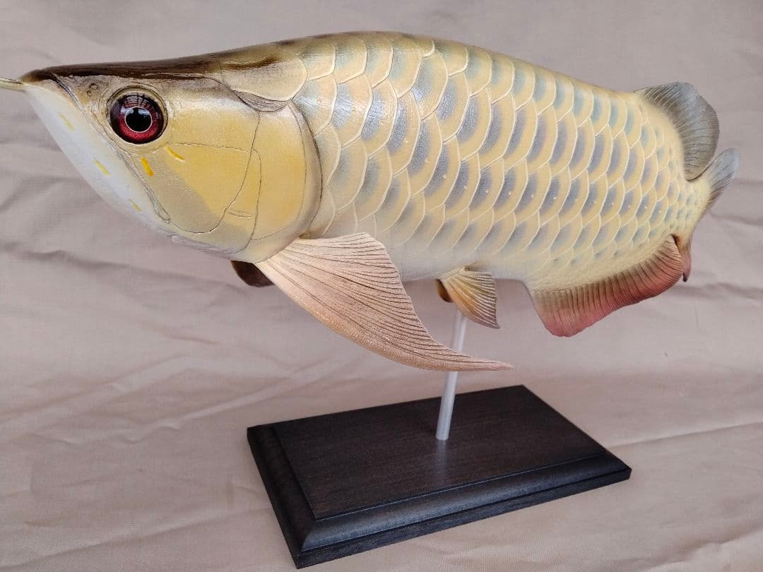 ハンドメイド1　41cmアロワナ　フィギュア　レプリカ　熱帯魚　魚模型