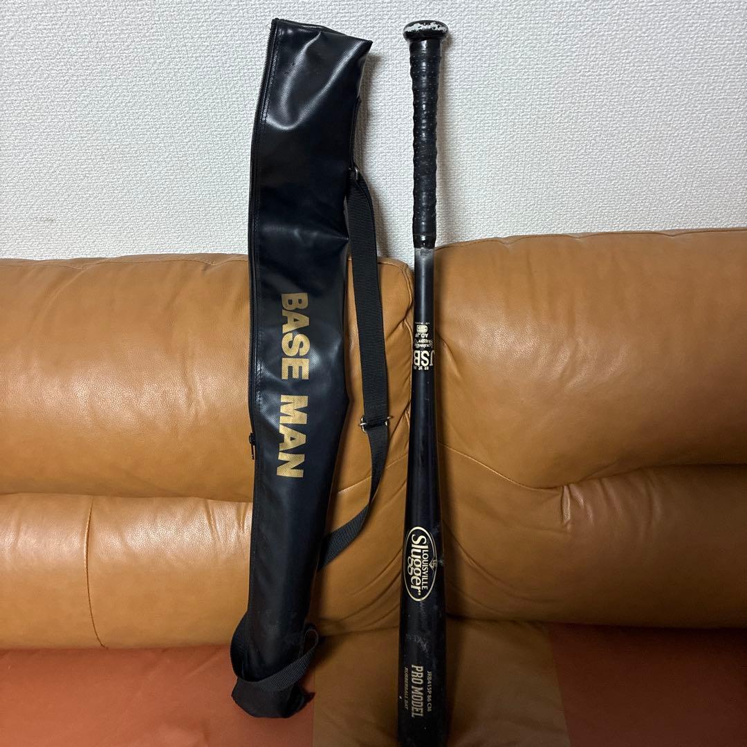 ルイスビルスラッガー　ブラックモンスター