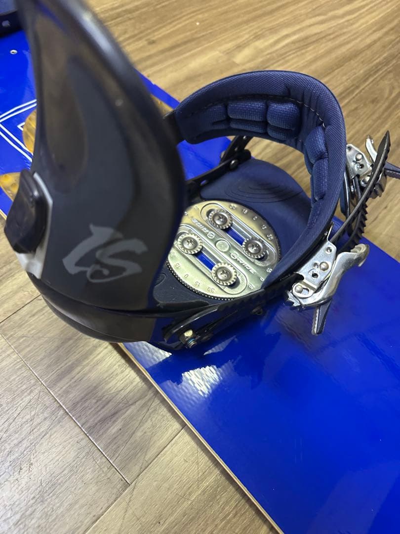 スノーボード TRICKBOARDS 138cmビンディング　S/M？