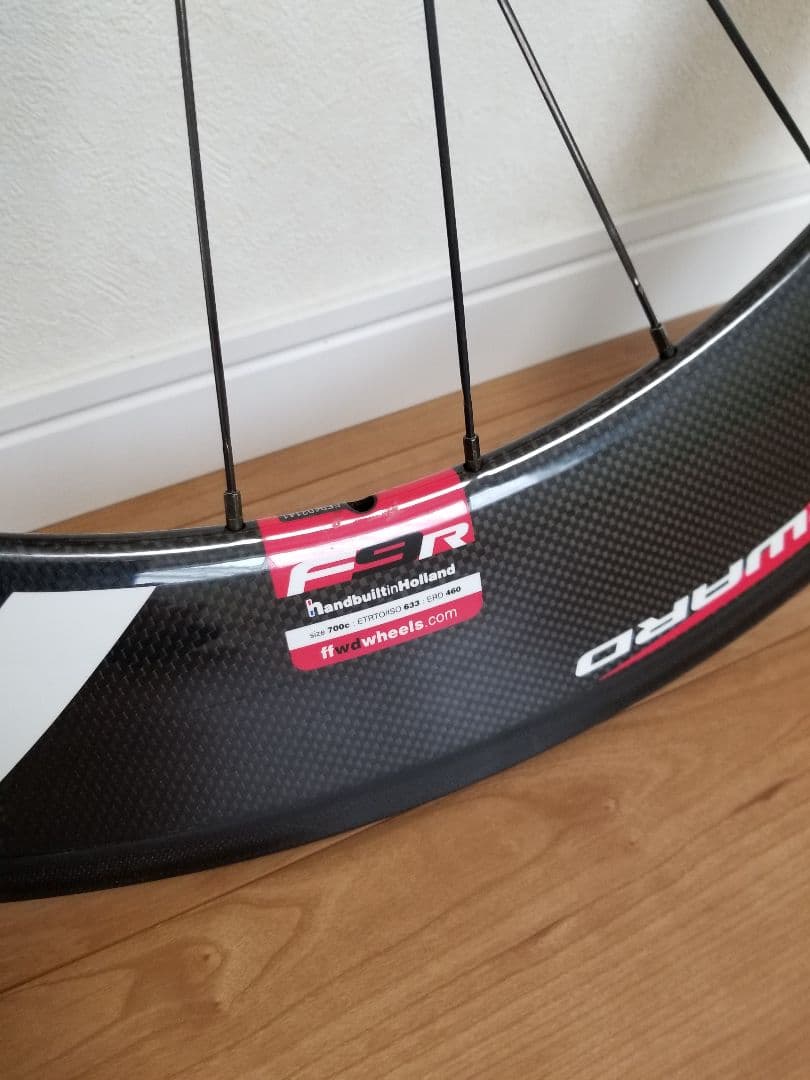 DNA FFWD F9R カーボン ホイール&タイヤ貼り付け 全て込み