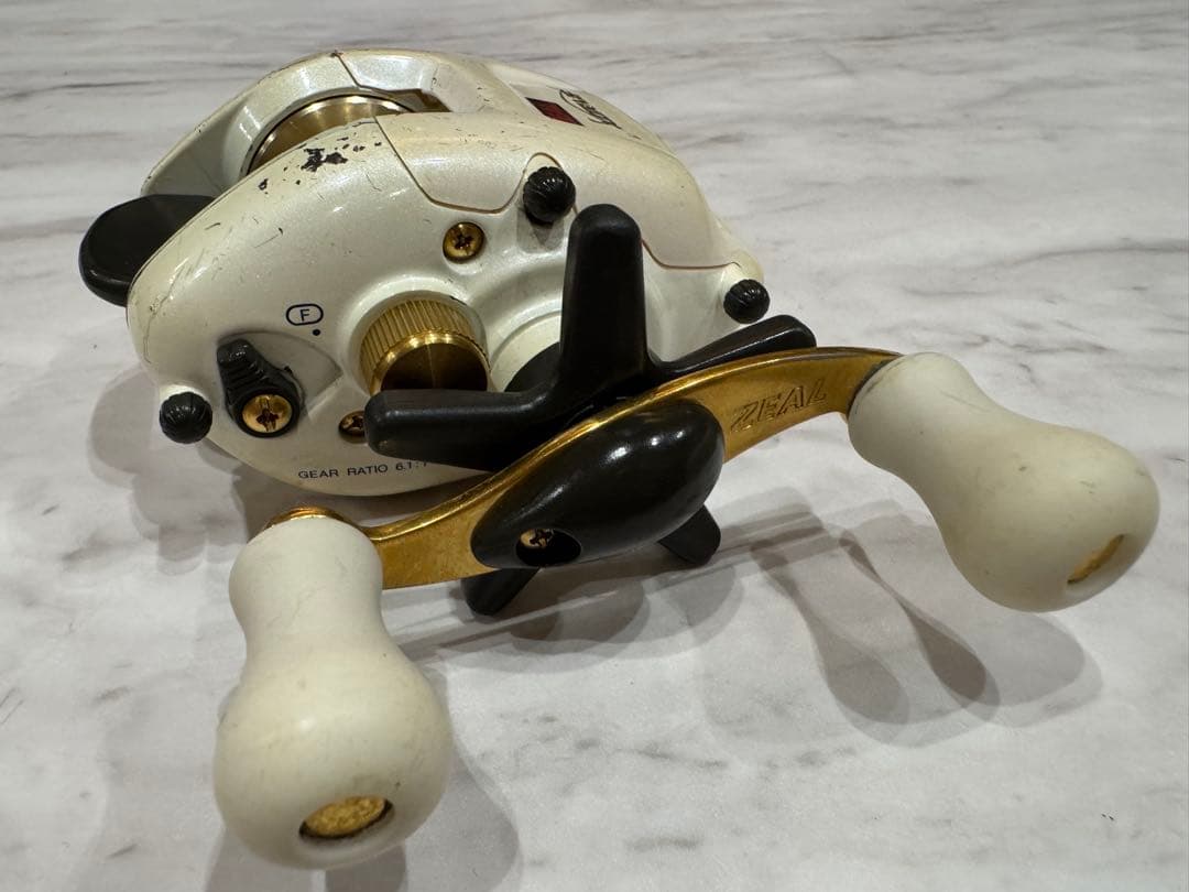 ZEAL イクシオーネ　カオリ