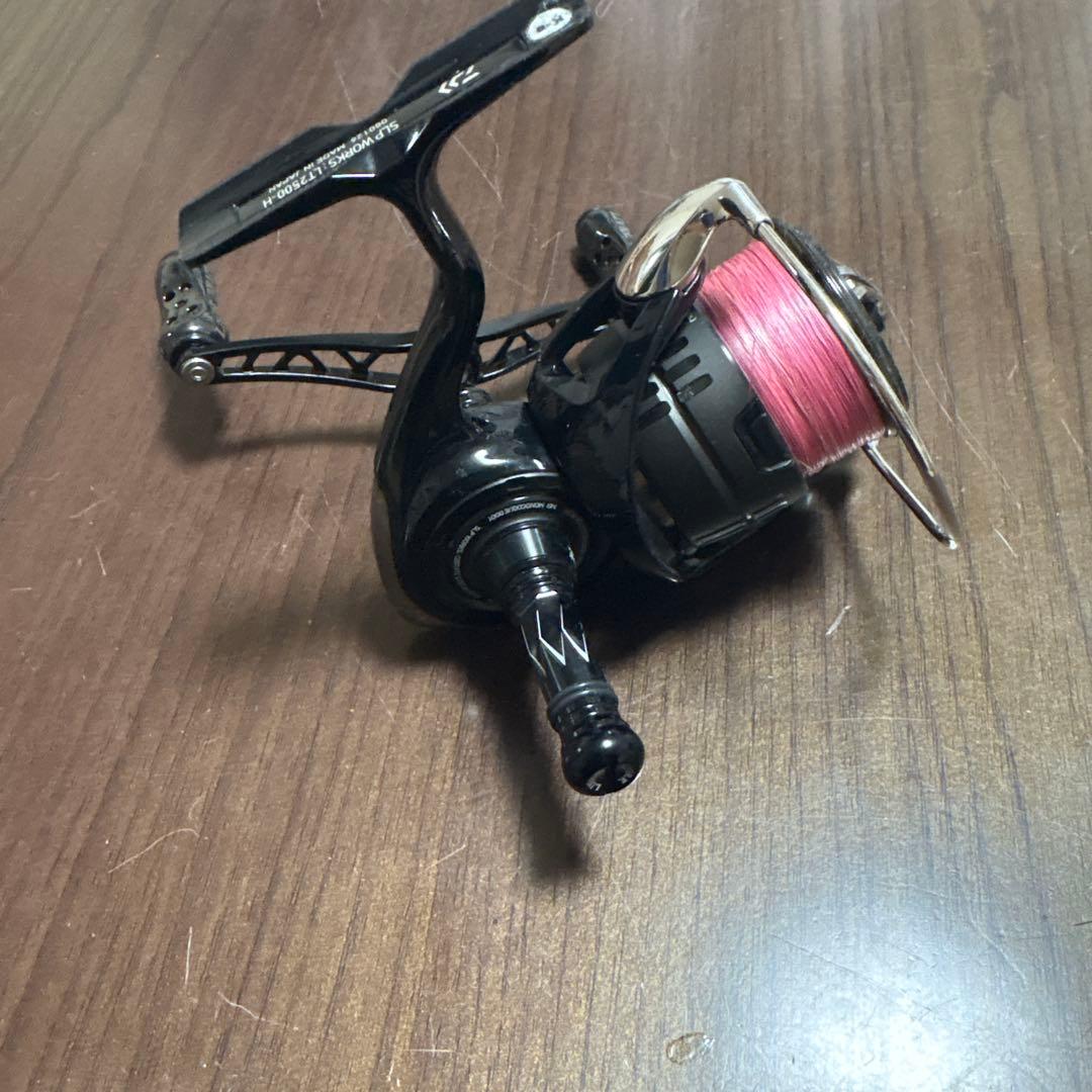 リール 24CERTATE CUSTOM BODY LT2500-H