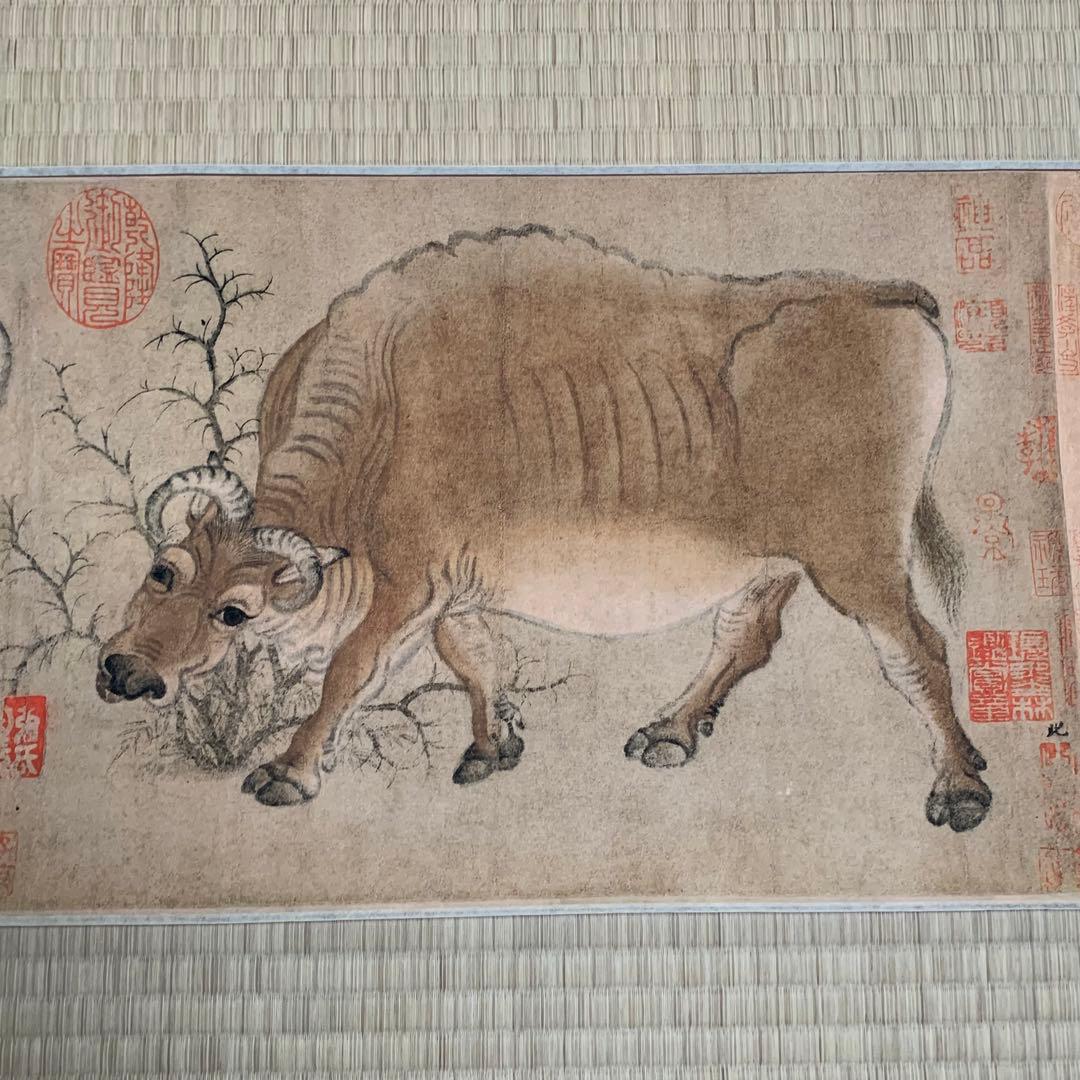 中国絵画　 唐代の絵家　名家唐時代　韓滉（最作)五牛図　乾隆皇帝など题 巻き絵