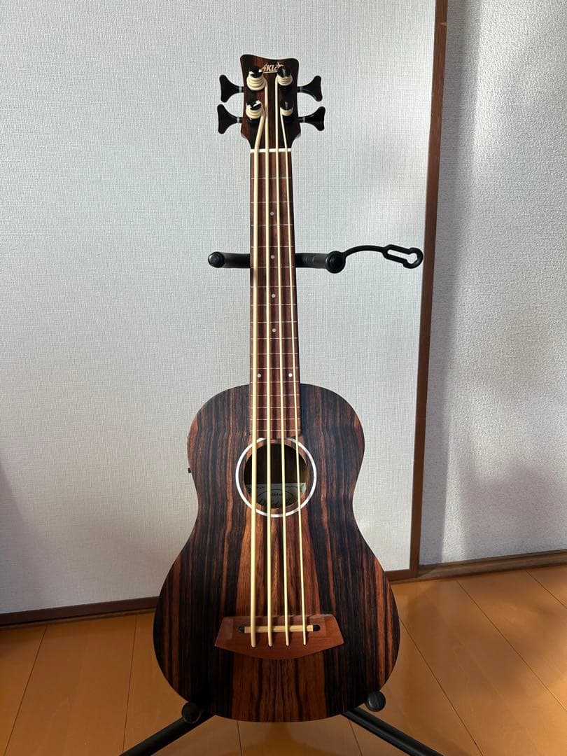 Aklot ウクレレベース　フレットレス