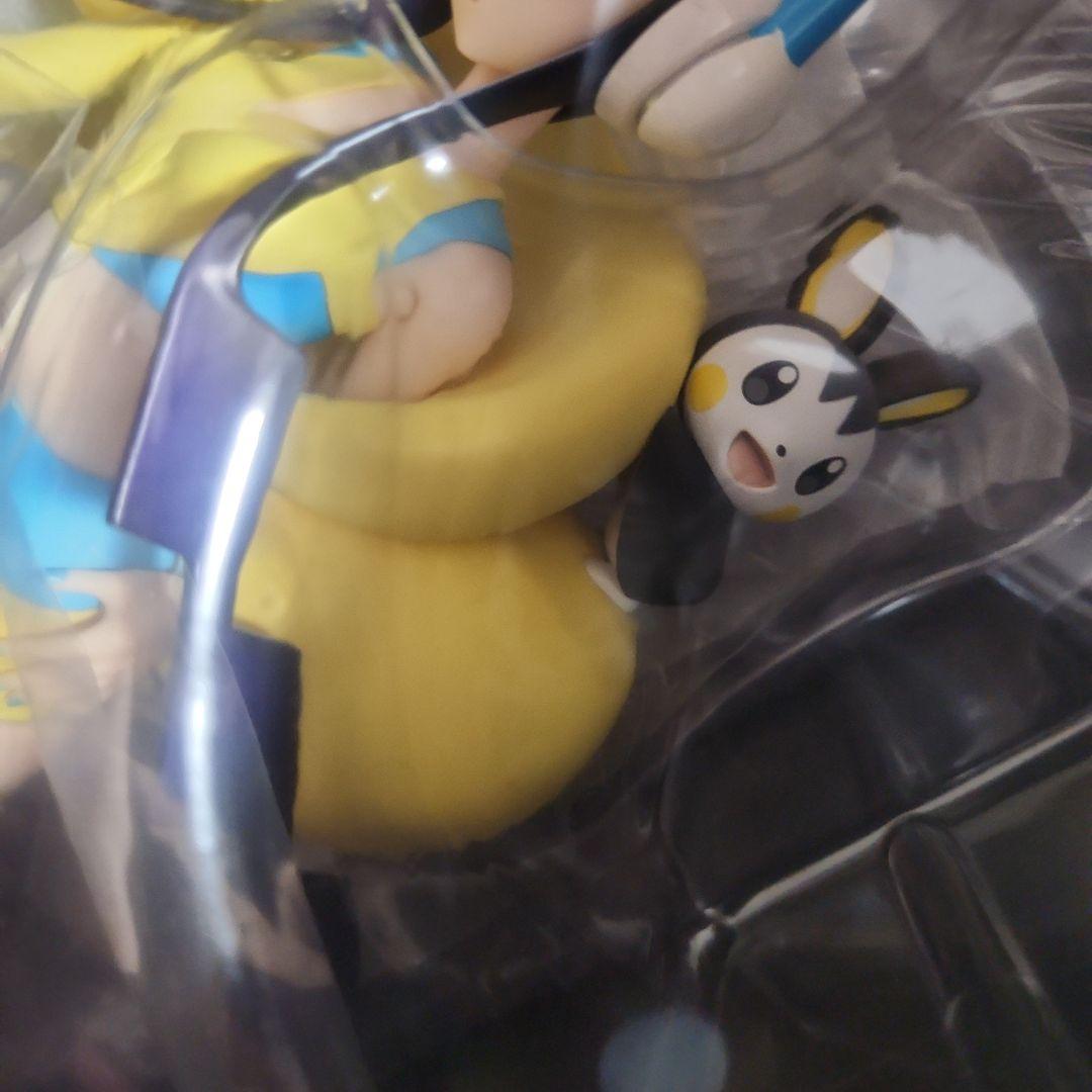 ポケモンセンター カミツレ エモンガ フィギュア