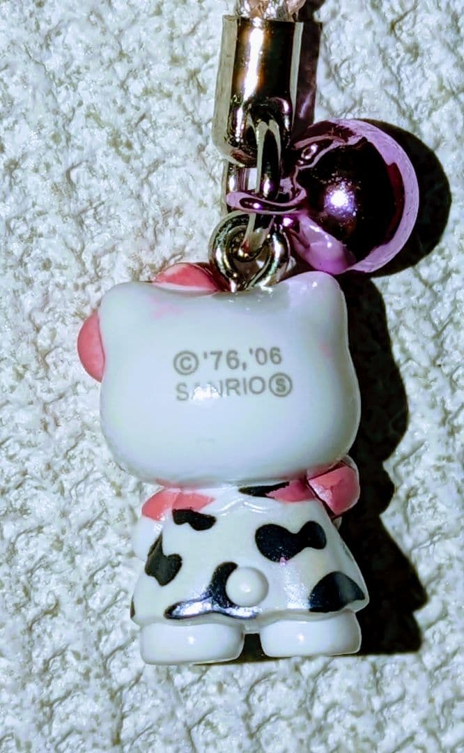 希少廃盤品♡ご当地キティ♡ 蒜山限定♡牧場バージョン牛乳♡根付け＆キティグッズ♡