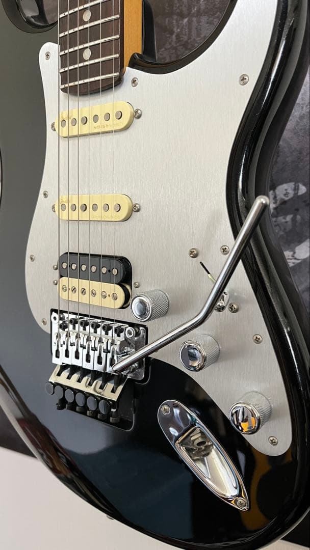 ギター FENDER American Ultra Luxe Stratocaster