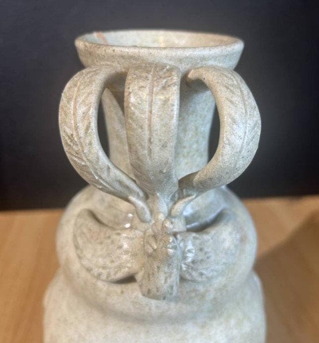 S8011　中国美術　唐時代　唐代　越州窯　青磁　龍耳瓶　花瓶　花器