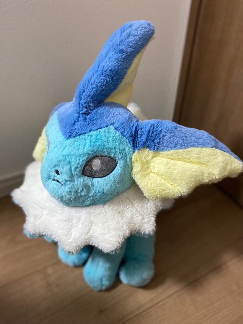 ポケモンセンターオリジナル　シャワーズ　ふわふわ抱きぬいぐるみ