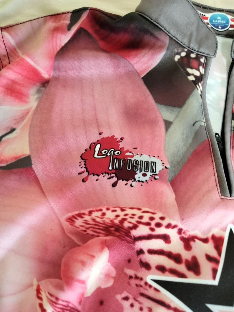 日本未発売　希少　ボウリングウェア　　　レディースMサイズ