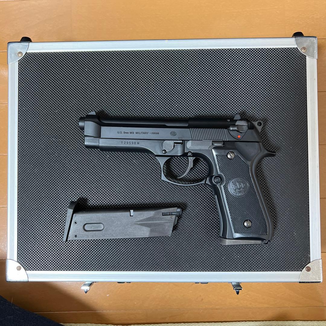 東京マルイ　ガスガン2丁