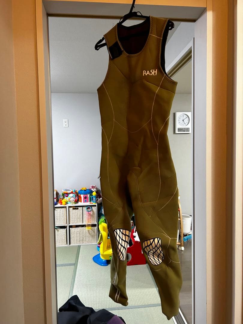 RASH ウェットスーツ