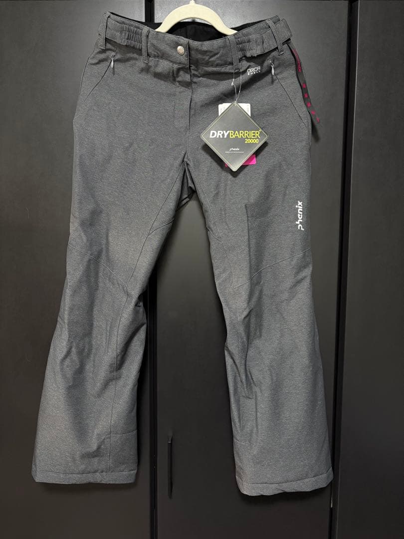 [新品]スキーウェア　パンツ　phenix レディースＭサイズ