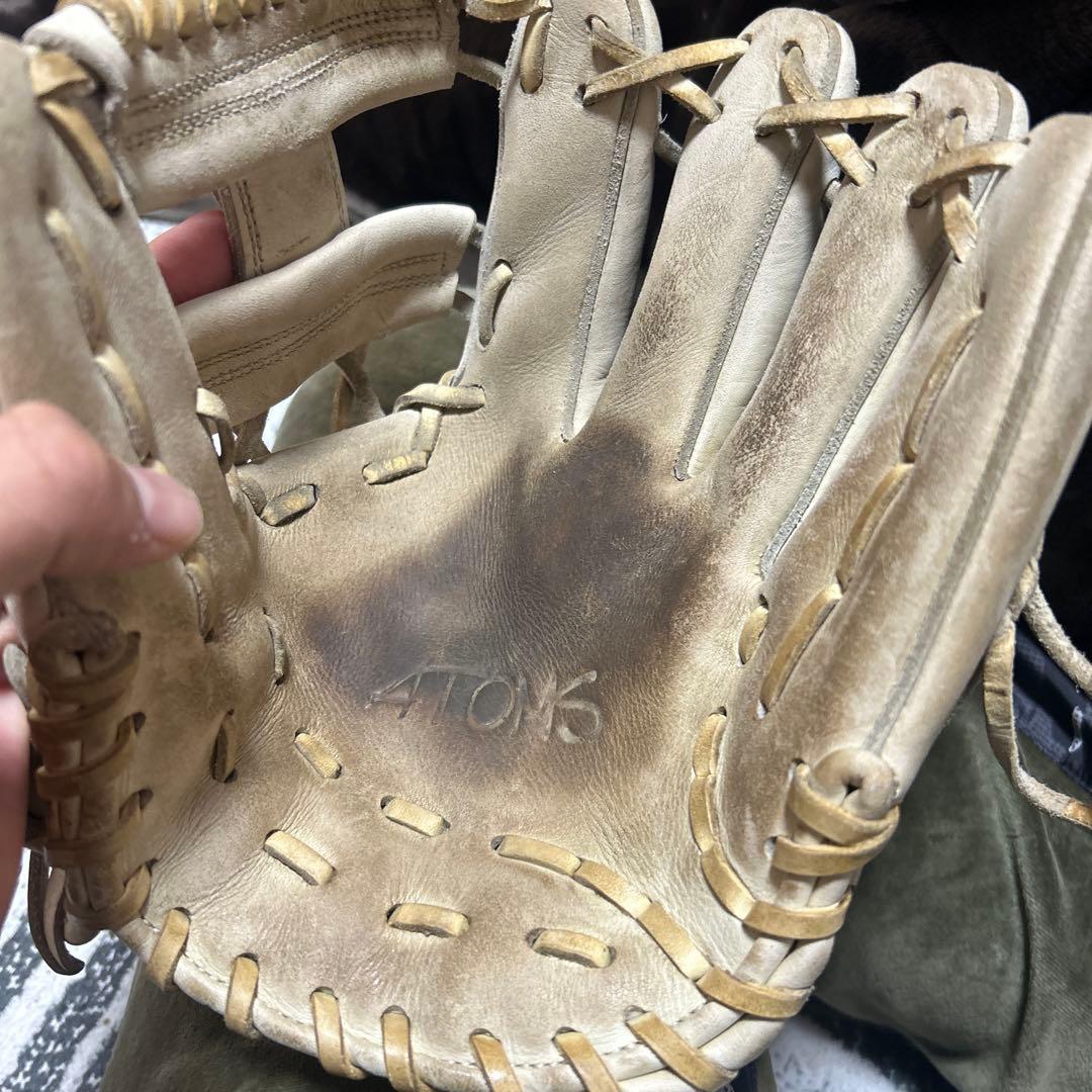 アトムズ&ザナックスコラボ硬式グローブ