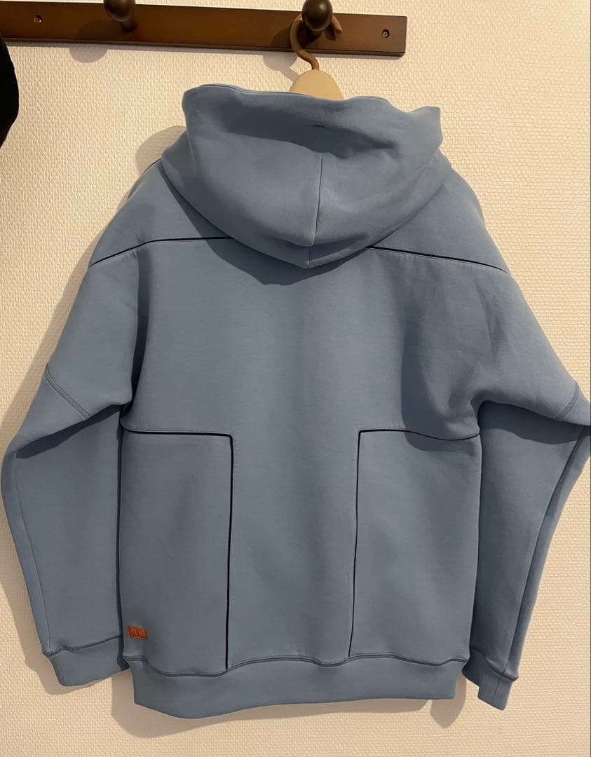 テーラーメイド×ユナイテッドアローズ フーディ M 水色 パーカー