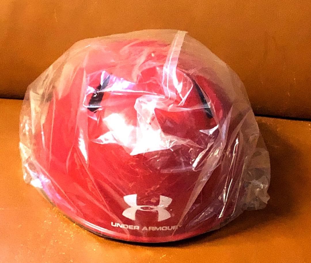 新品2026年アメリカ限定★最高級☆アンダーアーマー☆キャッチャーヘルメット☆赤