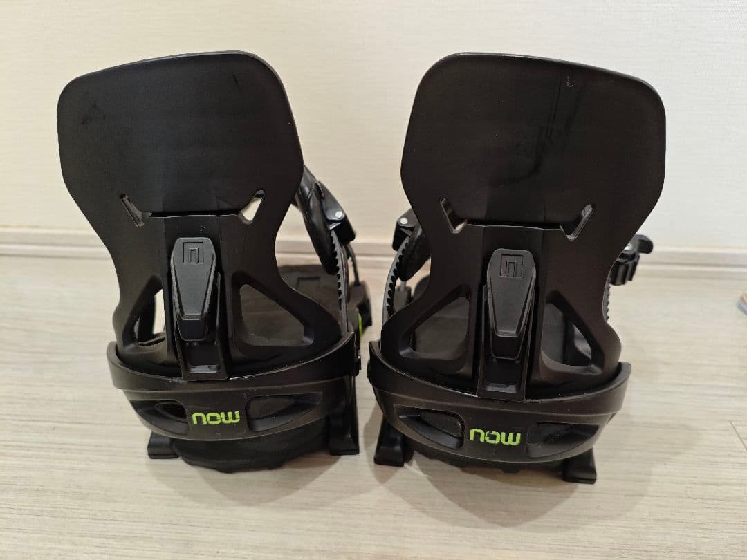 NOW ipo Mスノーボードビンディング バインディング