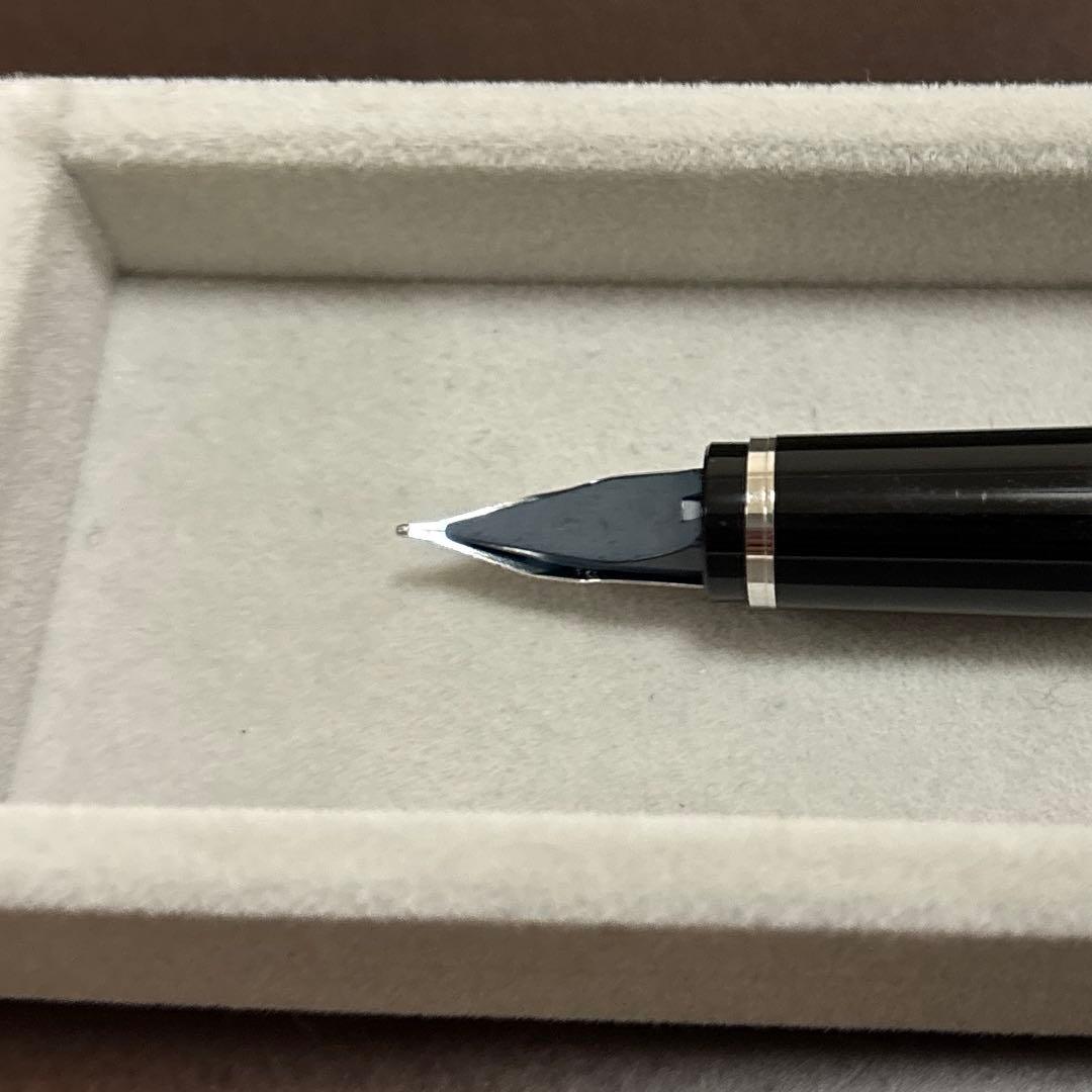 パイロット　エラボー　金属軸　ブラウン　万年筆 中字軟