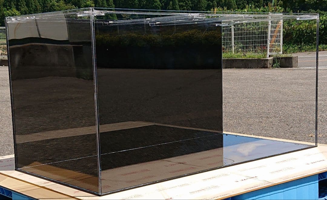 アクリル水槽 W900 D600 H600 二面黒 四面10㍉ 佐川急便発送