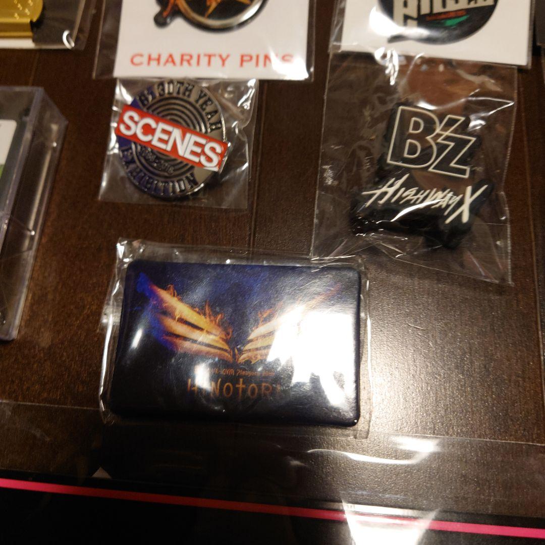 B'z チャリティーピンバッジ 他グッズセット