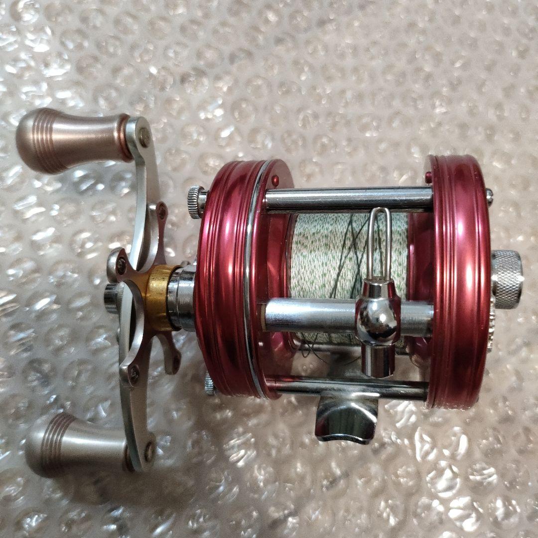 ABU アブガルシア アンバサダー 5000C #080002/25 レッド