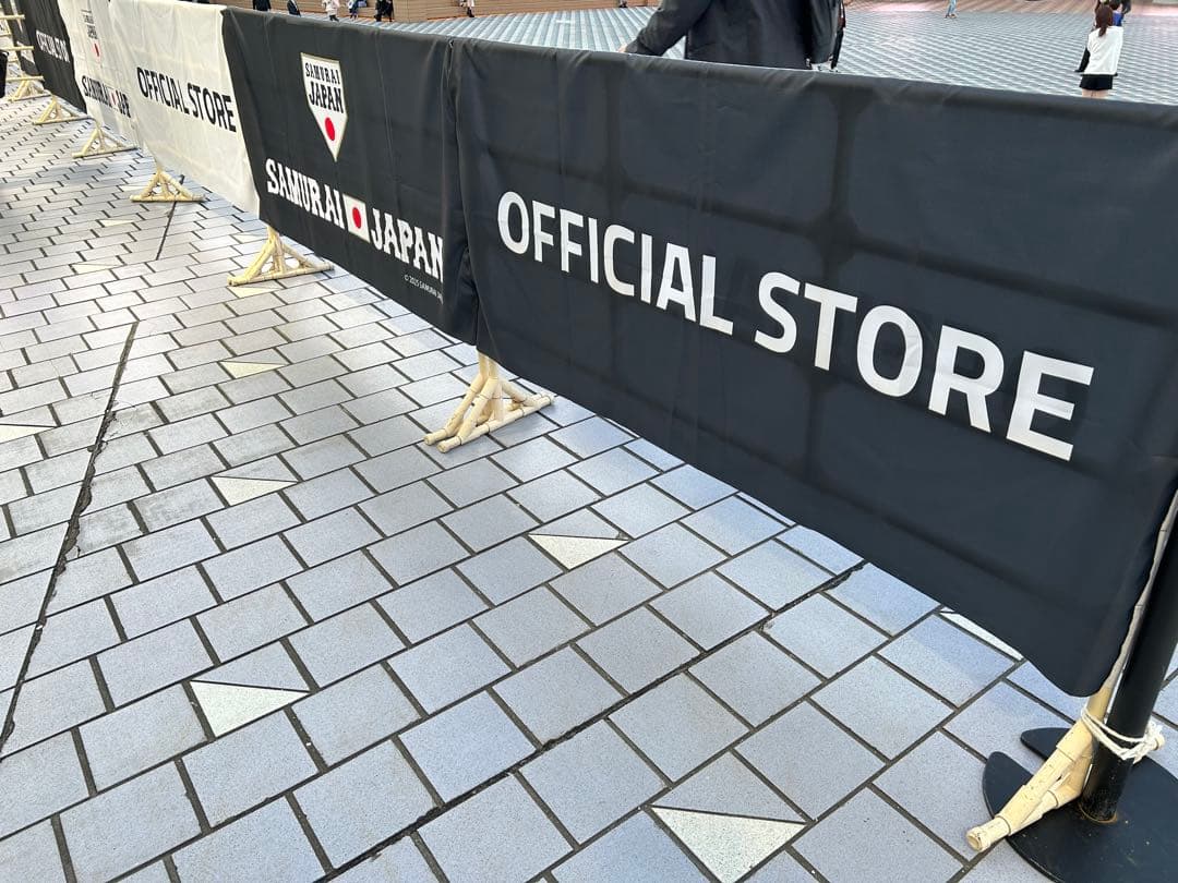 侍ジャパン　オーセンティック ストレッチスウェットフディー　Mサイズ　袋付き