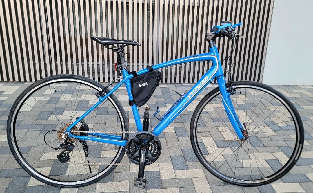 SPECIALIZED SIRRUS( スペシャライズド) クルスバイク