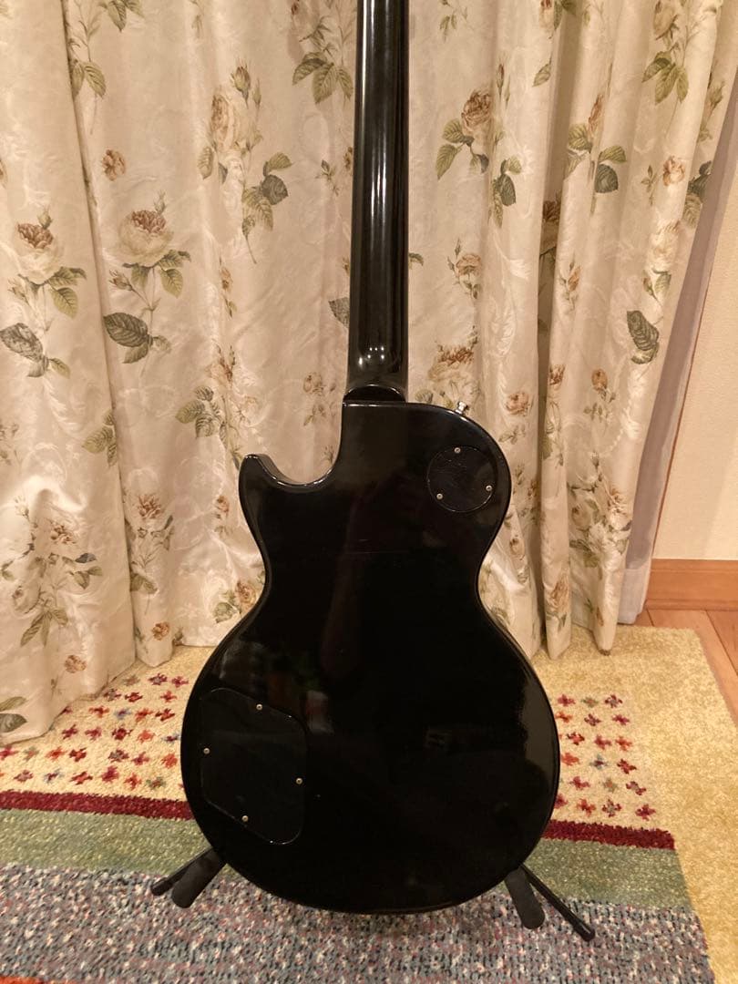 ギブソンUSA レスポール・スタジオ　オールブラック　ハードケース付き