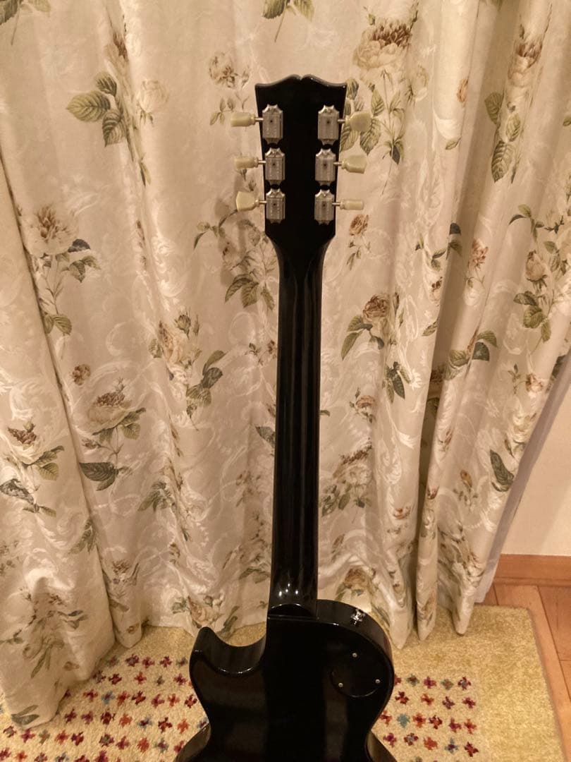 ギブソンUSA レスポール・スタジオ　オールブラック　ハードケース付き