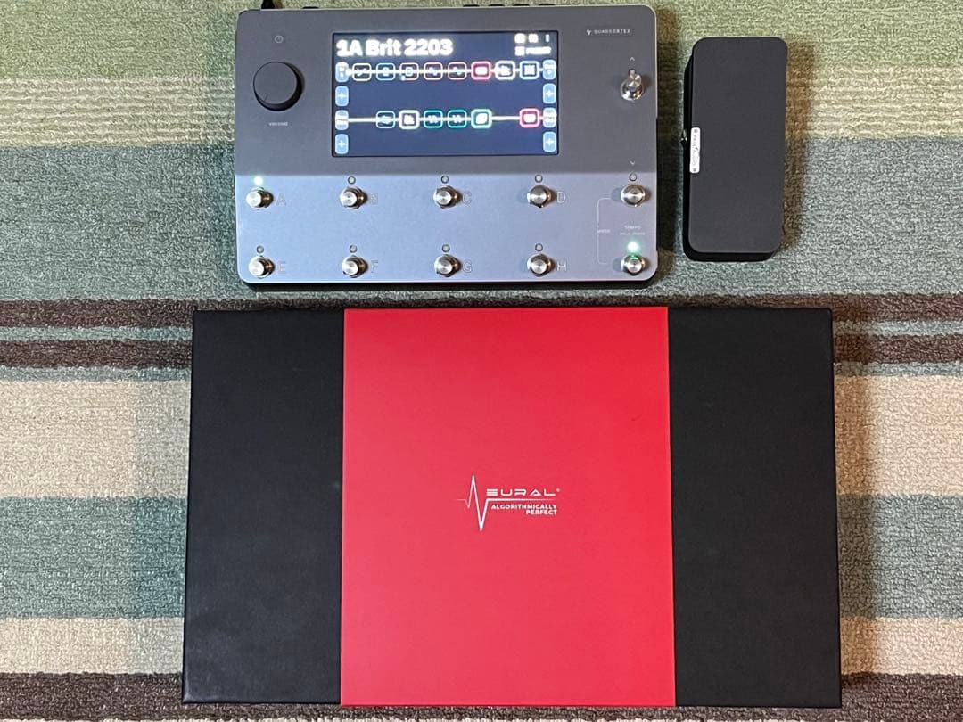Neural DSP Quad Cortex ペダル・アクリルパネル付き