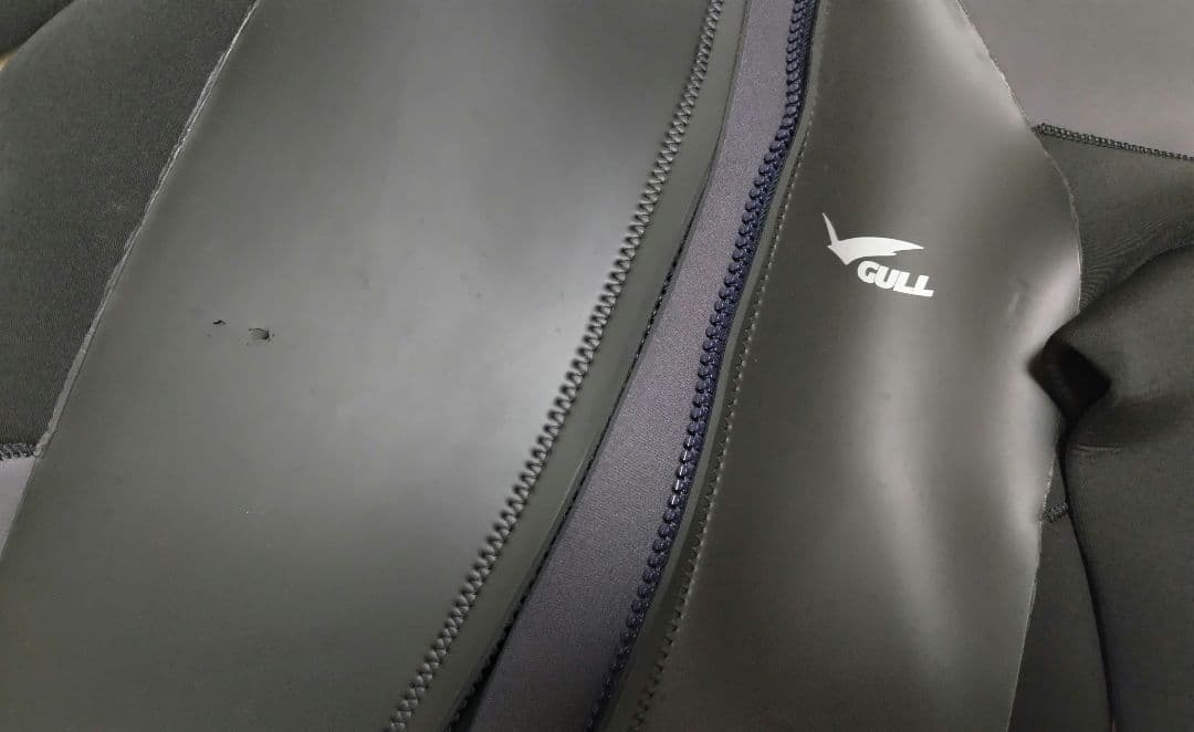 【中古】GULL スキンジャケット・スキンロングジョン セット（3mm）