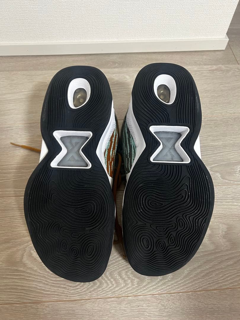 NIKE PG 5 ナイキ ポールジョージ5 バスケットシューズ