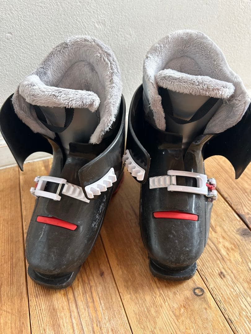 スキーセット 黒/ピンク &ブーツ