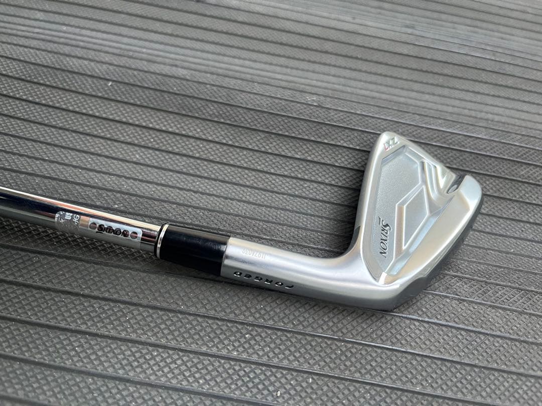 【美品】スリクソン ZX7 4番アイアン　モーダス　システム3 ツアー120 s