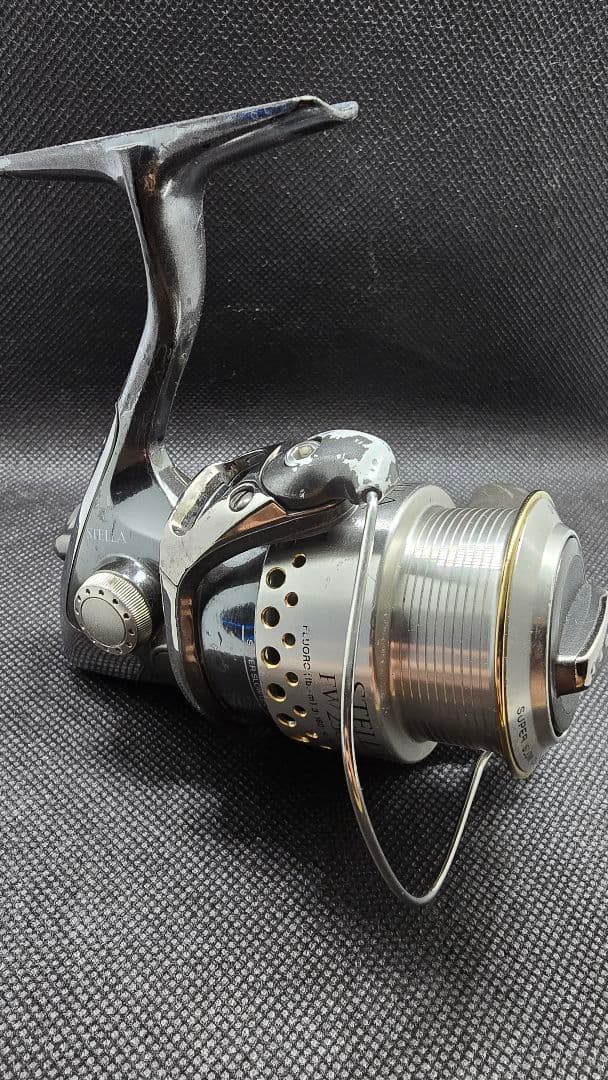 01 STELLA FW2500S simano スピニングリール