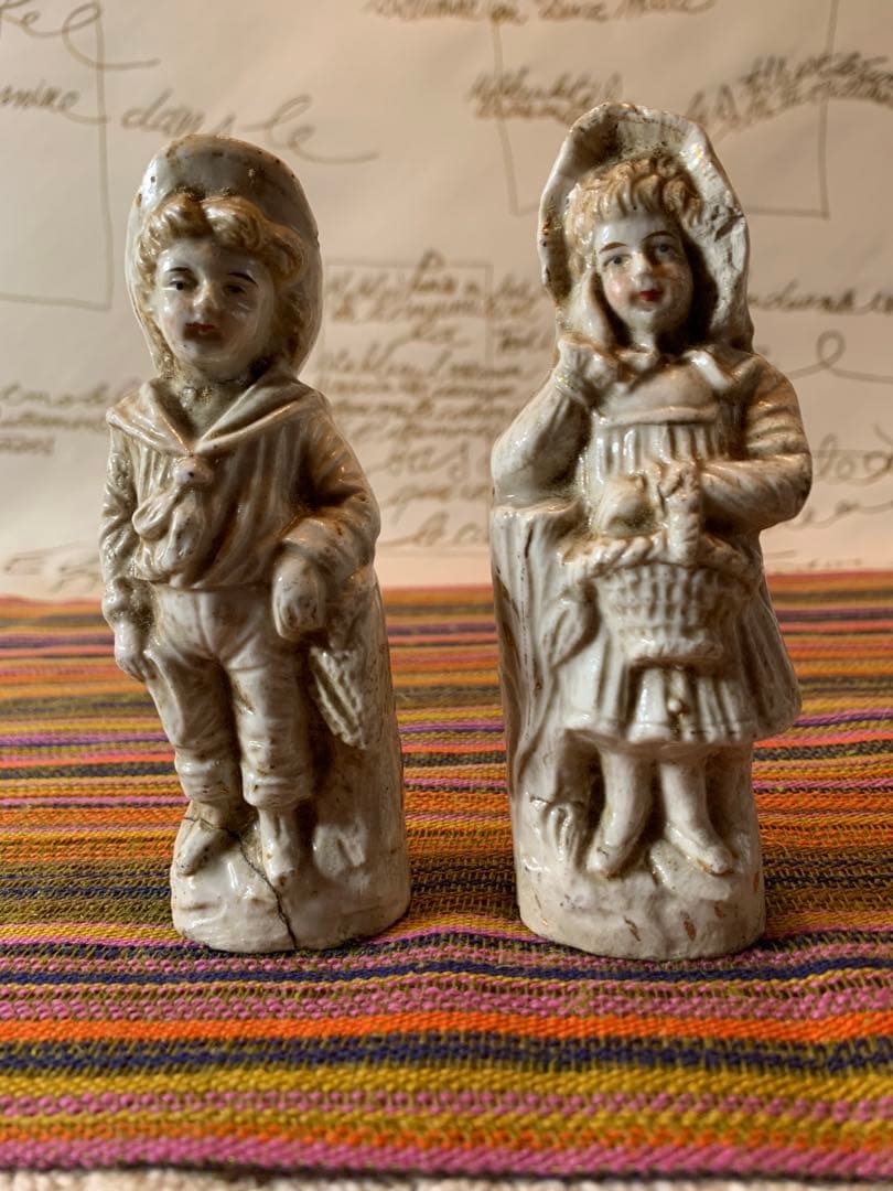 フランス製　アンティーク　ビクトリア調ペアの人形でディテールが細かく魅力的！