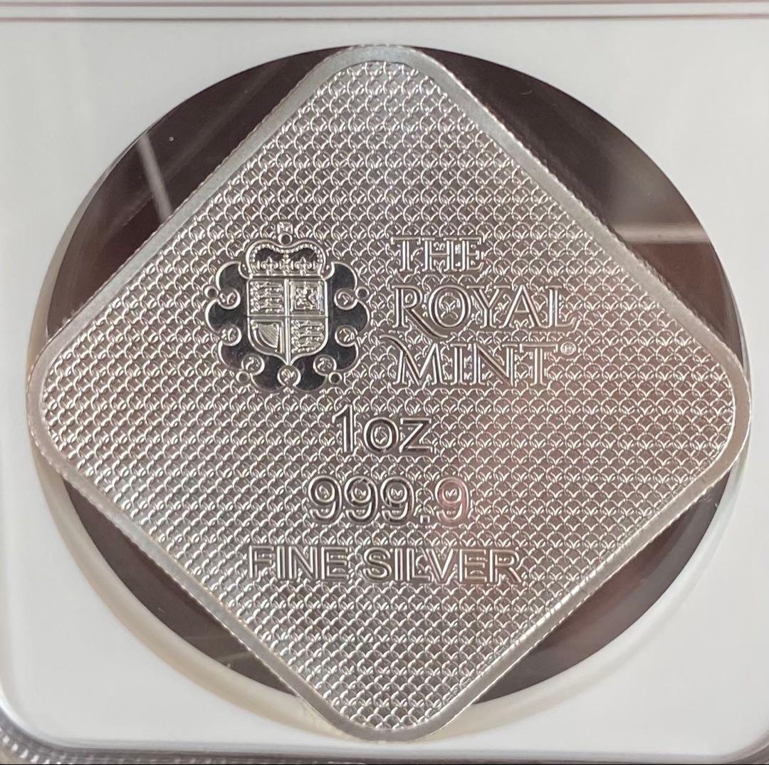 ☆大人気鑑定済み☆クイーンズビースト コンプリーター 1オンス シルバーバー