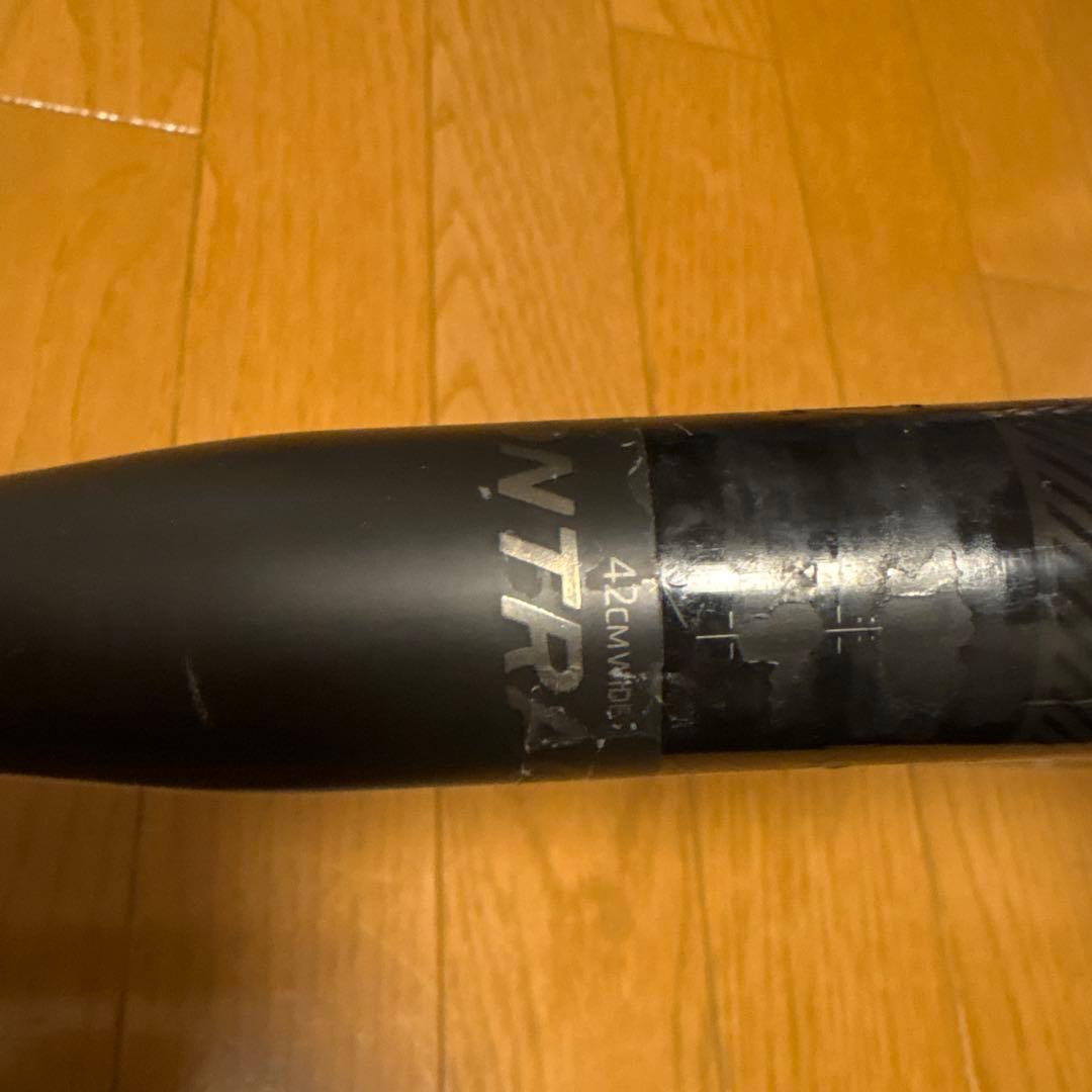 ボントレガーXXX VR-C カーボンハンドル クランプ痕、凹みあり