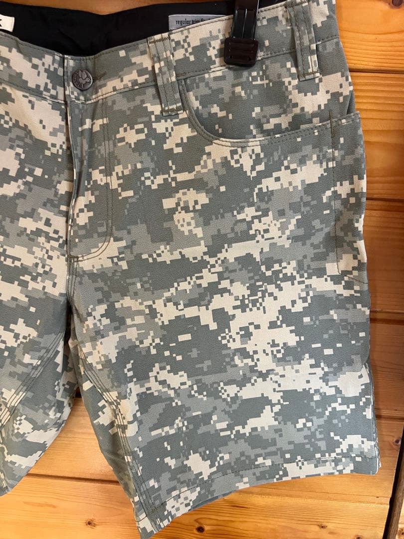 新品　swrve スワーブ　ハーフパンツ　迷彩　34