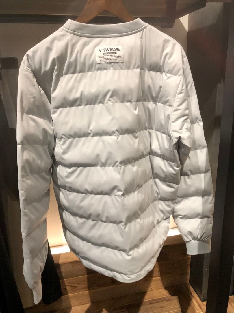 V12 メンズ　ダウンスニード　Lサイズ