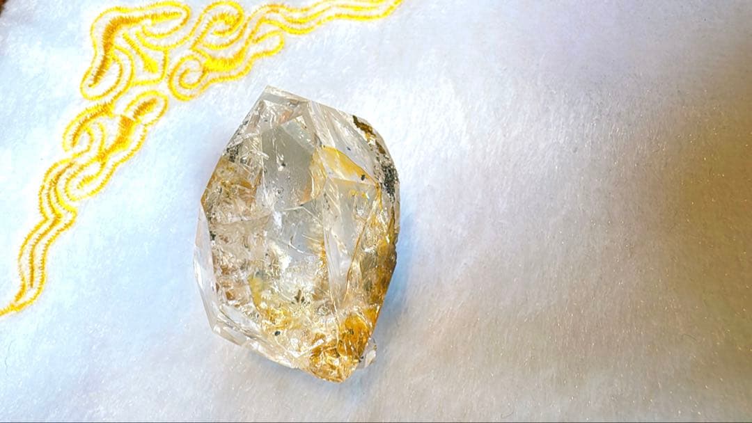 【1週間限定・特別価格】希少！ゴールデンハーキマーダイヤモンド原石