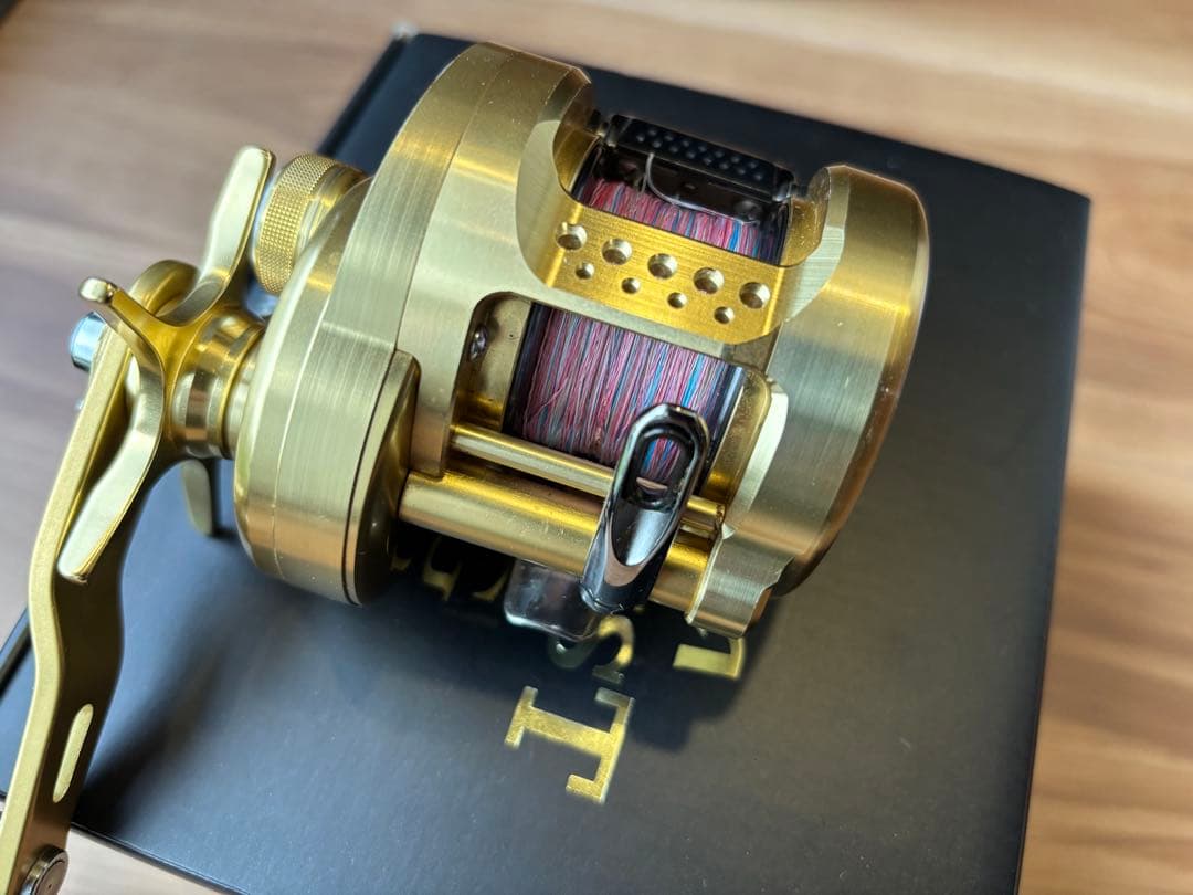 SHIMANO OCEA CONQUEST 300PG ベイトリール　値下げ