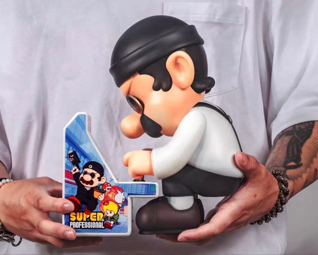 アートトイ Fools paradise レオン ビデオゲームをする フィギュア