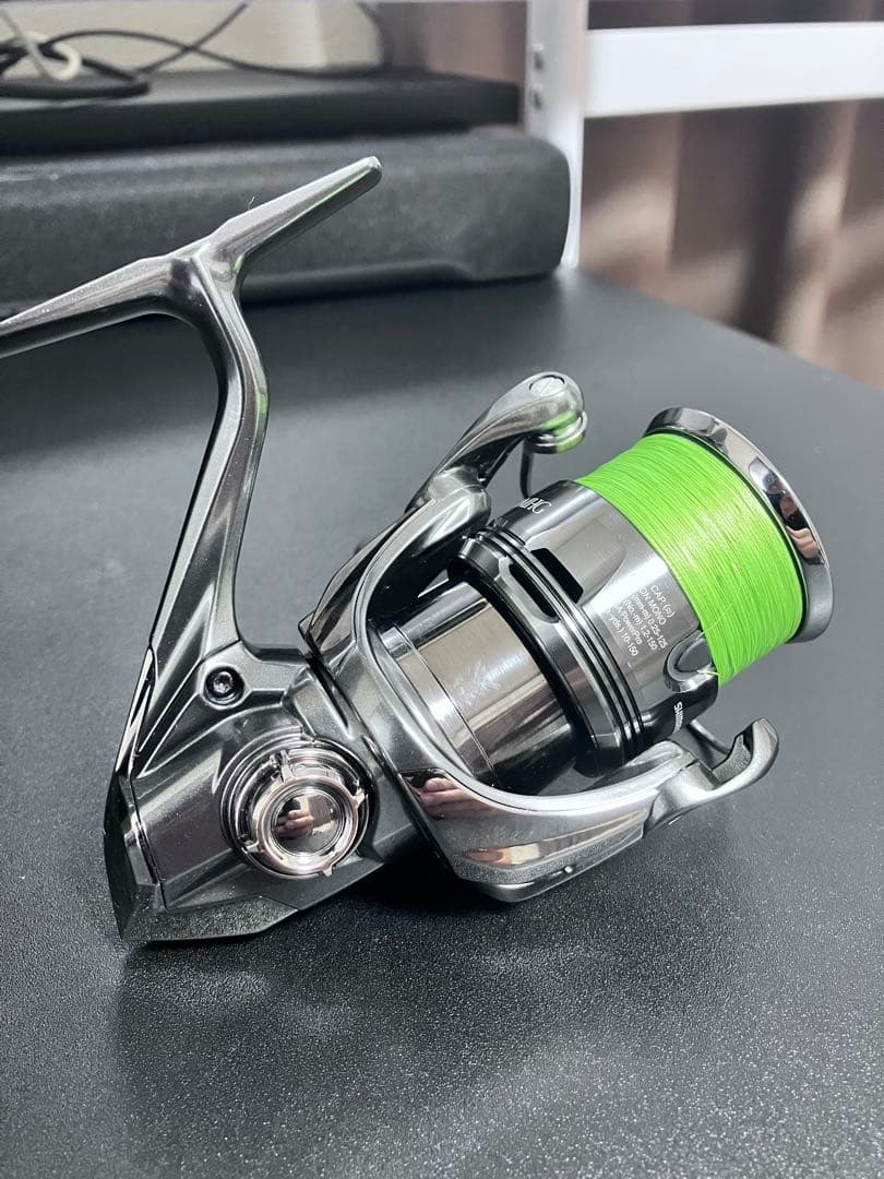 シマノ24ツインパワーC3000MHG 美品