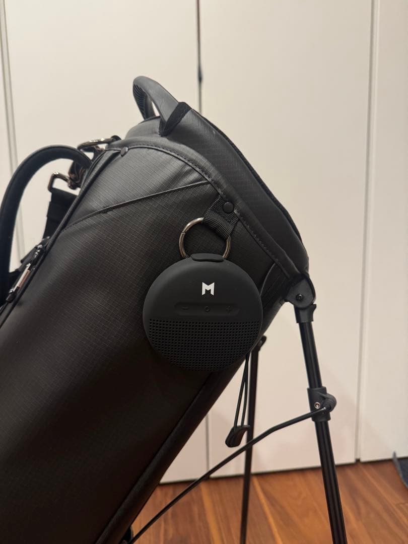 MNML GOLF キャディバッグ ワイヤレススピーカー付き、ソーラー充電機付き
