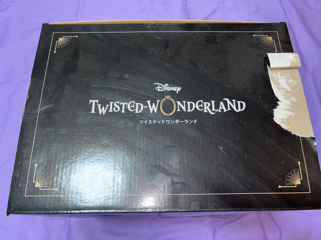 ツイステ リドル・ローズハート 1/8フィギュア